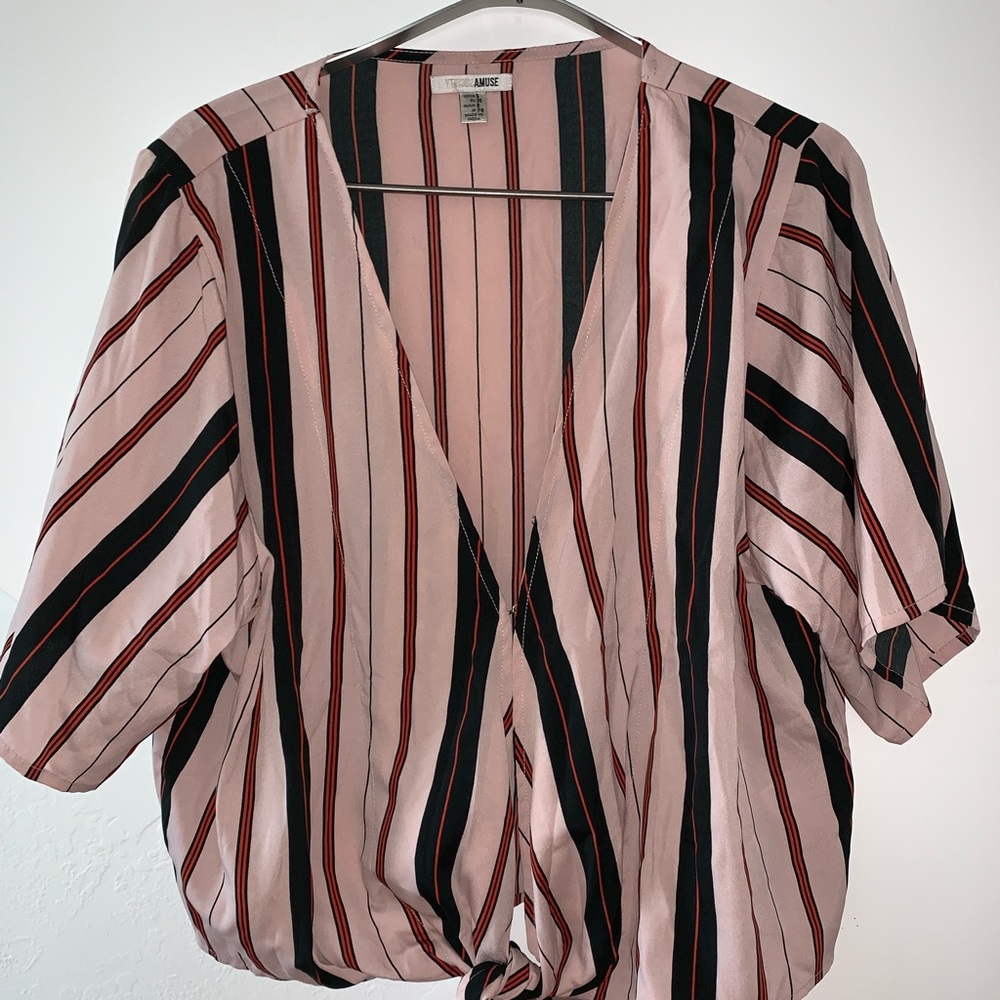Amuse Society top